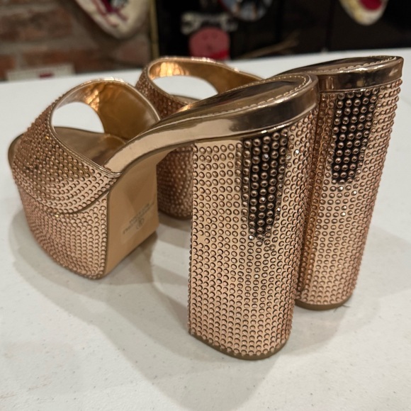 Olivia rose gold rhinestoned platform heels / size 9 / Excellent condition - Picture 10 of 14